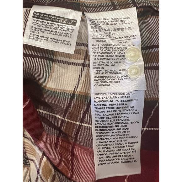 NWT Levi’s Ryan One Pocket Boyfriend Shirt Small - Picture 10 of 14